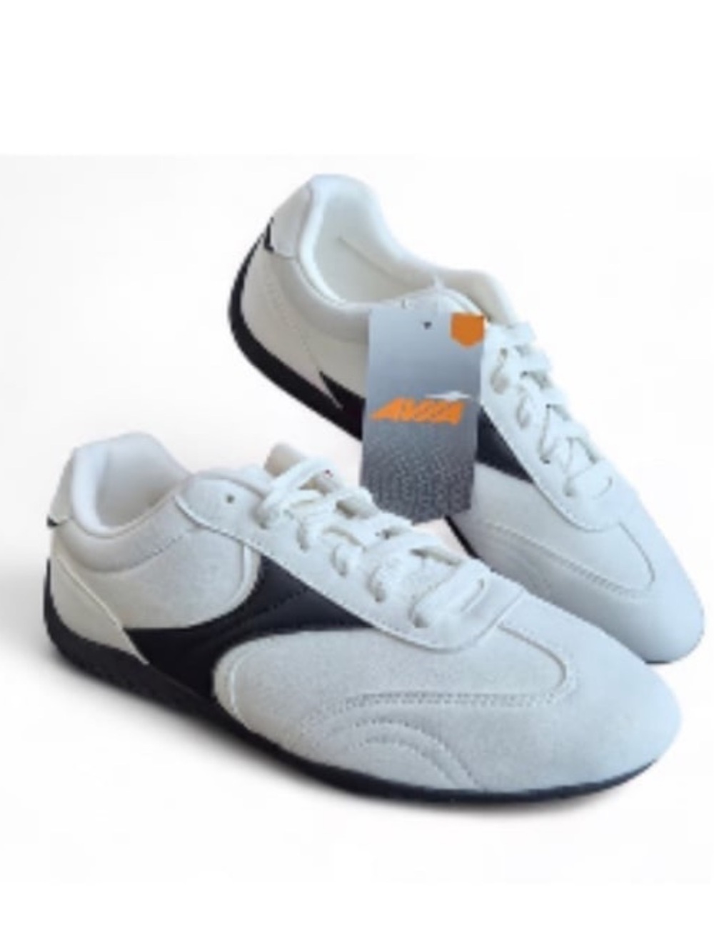 Avia Women's Faux Suede Athletic Sneakers NWT size 8